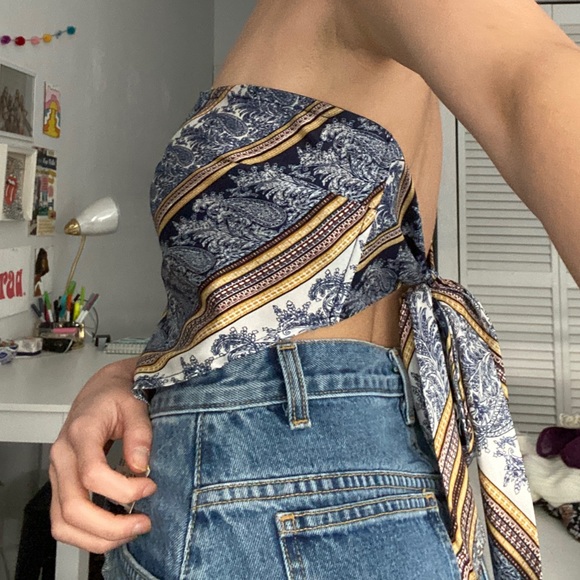 Silky Bandana Scarf Top - Picture 2 of 4